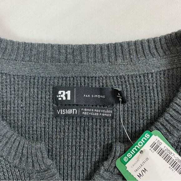 Par Simmons grey shirt - Picture 4 of 9